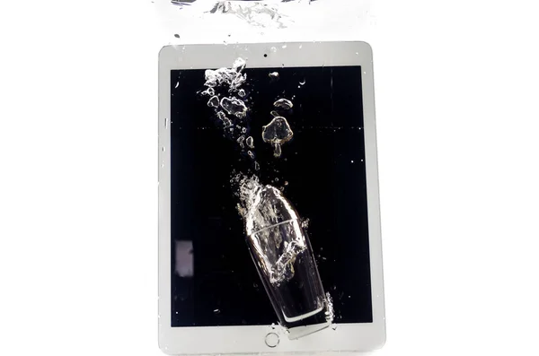 Modern Large Tablet Water Bad Day Photoshop — Stock Photo, Image