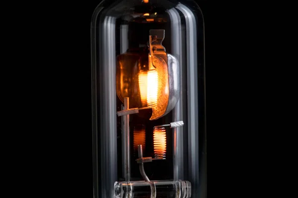 Žárovky Pro Potkávací Hlavní Dálkové Světlomety Hořící Spirála Černém Pozadí — Stock fotografie