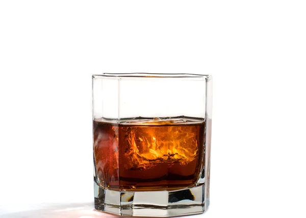 Verre Whisky Tombé Tombant Avec Glace Éclaboussures — Photo