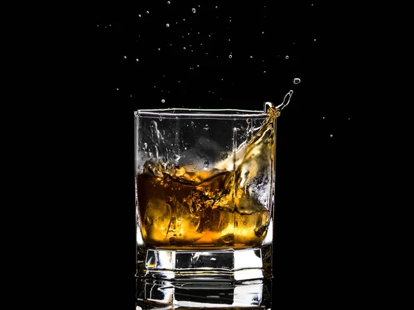 Hexagonal Glass Whiskey Brandy Ice Splashes Falling Ice — Stock Photo, Image