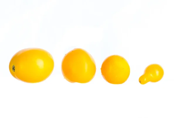 Маленькие Желтые Помидоры Несколько Частей Белом Фоне — стоковое фото