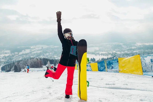 Mujer Feliz Snowboarder Estación Esquí —  Fotos de Stock