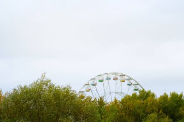 Bulutlu gökyüzü arka plan vintage renk dönme
