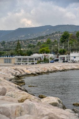 Mattinata deniz manzarası panorama sabah bulutlu gökyüzü ile tarafından 