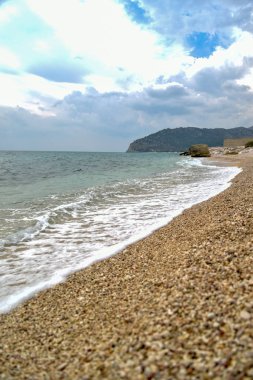 Mattinata deniz manzarası panorama sabah bulutlu gökyüzü ile tarafından 