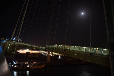 Ponte del Mare by Night in Pescara, Abruzzo, İtalya