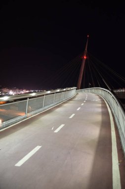 Ponte del Mare by Night in Pescara, Abruzzo, İtalya