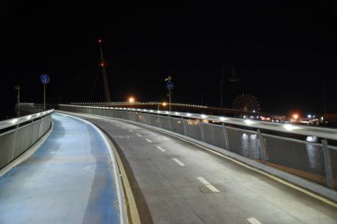 Yaz günü Pescara Gece Ponte del mare