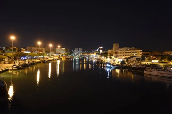 Pescara Skyline Por Noche Con Puente Río Abruzzo Italia —  Fotos de Stock