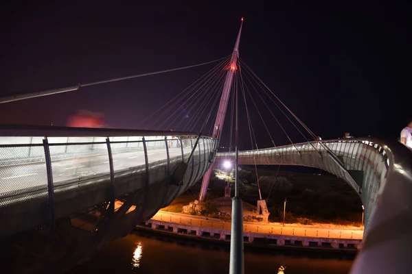 Nächtliche Brücke Ponte Del Mare Pescara Sommer — Stockfoto