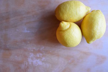 Masada taze limonlar