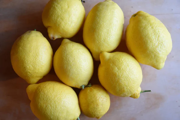 Fresh Lemons Table — Stock Photo, Image