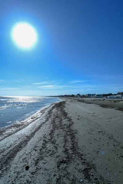 Siponto Beach Ochtends Met Rivier Zeegezicht — Stockfoto