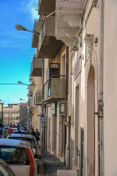 Monte Sant'Angelo Binalar ve Evler Sabah