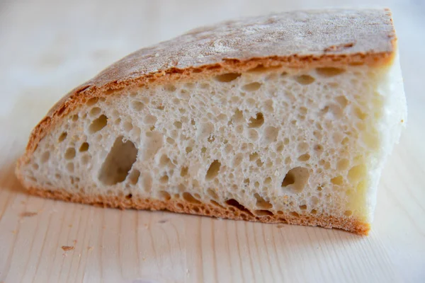 Pão Fresco Mesa Madeira — Fotografia de Stock