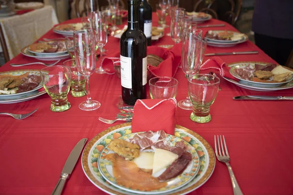 Hapjes Plaat Tijdens Lunch — Stockfoto