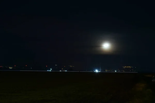 Ночная Панорама Полной Луной Небе — стоковое фото
