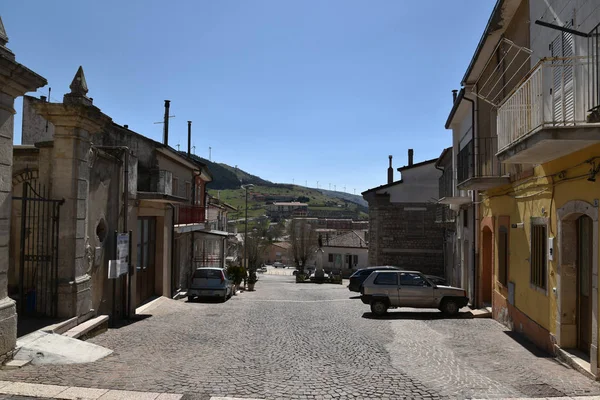 Panni by Morning, İtalya