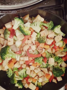 Kompakt bir kahvaltı, öğle yemeği ve bir akşam yemeği sırasında!