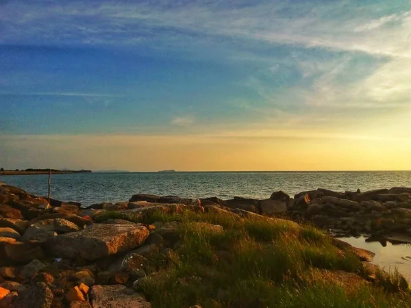 Bellissimo Paesaggio Tramonto Tanjung Aru Beach Kota Kinabalu Sabah — Foto Stock