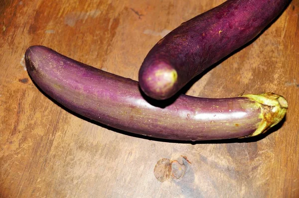 Fresh Eggplant Wooden Table Background — Stock Photo, Image