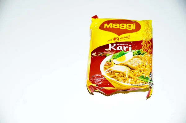 Kota Kinabalu Malásia Dezembro 2018 Macarrão Instantâneo Marca Maggi Isolado — Fotografia de Stock