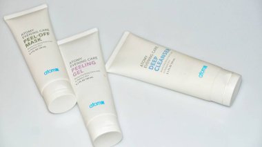 Kota Kinabalu, Malezya, Jan, 12, 2018: Atomy Cilt Bakımı ürün Asya cilt için ayarla.