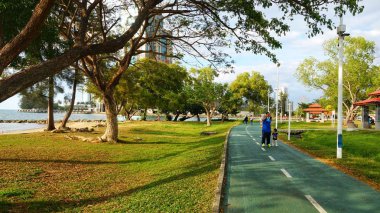 Tanjung Lipat ve bu parkta bir halk parkında insanlar Kota Kinabalu en popüler Park biridir ve Likas bulunan.