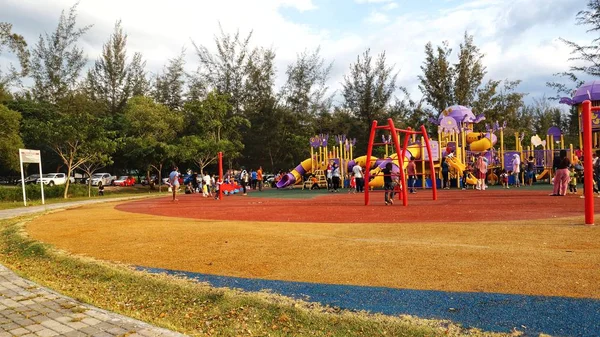 People Public Park Tanjung Lipat Park One Most Popular Park — Stock Photo, Image