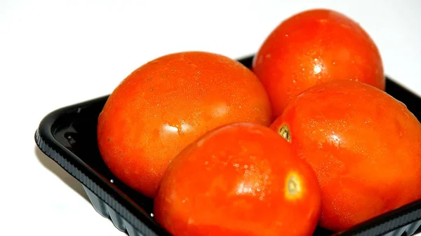 Legumbres Rojas Frescas Tomate Hojas Perejil Aisladas Sobre Fondo Blanco —  Fotos de Stock