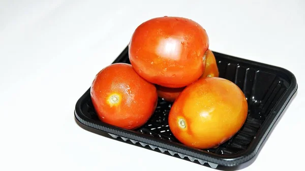 Légumes Tomates Fraîches Rouges Feuilles Persil Isolées Sur Fond Blanc — Photo