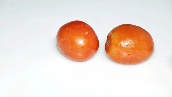 Légumes Tomates Fraîches Rouges Feuilles Persil Isolées Sur Fond Blanc — Photo