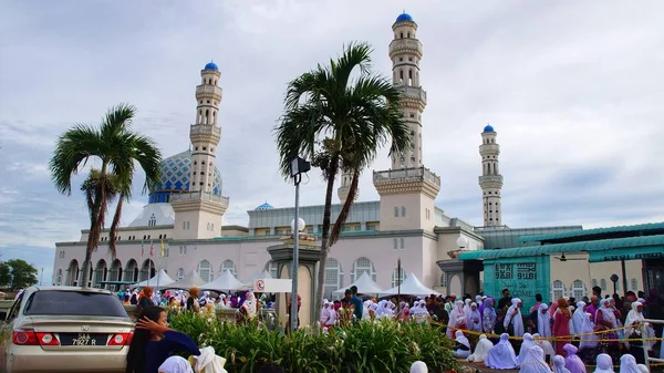 Kota Kinabalu Malaysia Juni 2019 Umgebung Der Likas Moschee Nach — Stockfoto