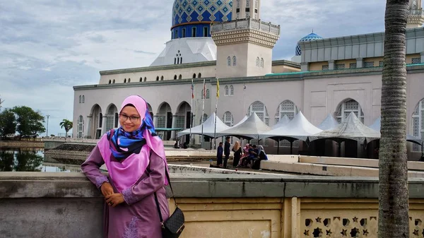 Kota Kinabalu Malaysia Juni 2019 Porträtt Malajiska Familjen Bär Baju — Stockfoto