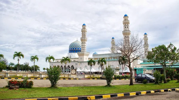 Kota Kinabalu Malajsie Červen 2019 Okolí Mešity Likas Modlitbě Eidfitri — Stock fotografie