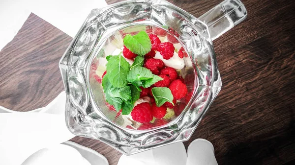 çilek meyve sağlıklı vitamin