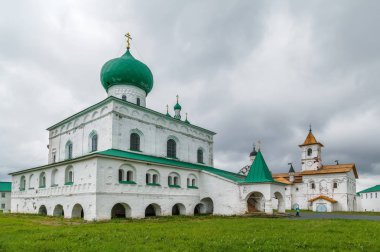 Alexander-Svirsky Manastırı Leningrad bölgesinde, Rusya Ortodoks Manastırı var. Trinity Cathedra