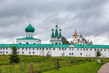 Alexander-Svirsky Manastırı, Rusya 'nın Leningrad bölgesinde bulunan bir ortodoks manastırıdır. Üçlemeci parçasının görünümü 