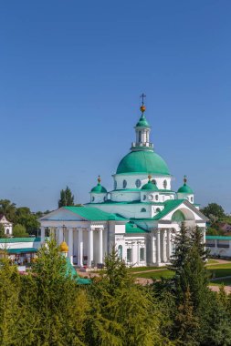 Rusya 'nın Rostov kentindeki Spaso-Yakovlevsky Manastırı' ndaki Dimitrievsky Katedrali