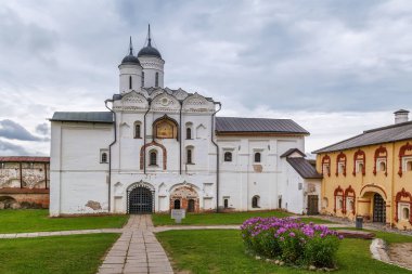 Başkalaşım Kirillo Belozersky Manastırı, Rusya içinde Kilisesi