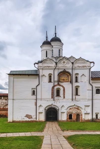 Başkalaşım Kirillo Belozersky Manastırı, Rusya içinde Kilisesi