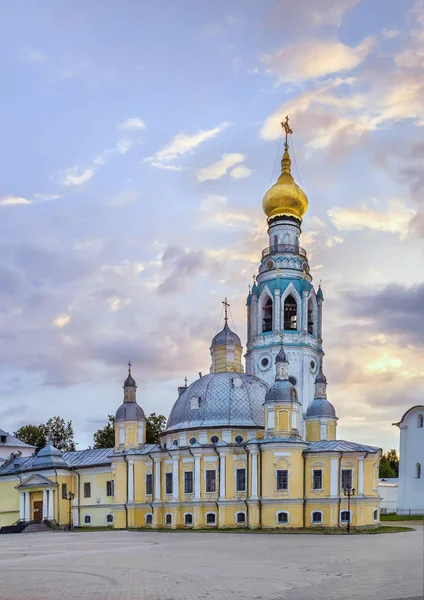Plaza Del Kremlin Con Catedral Resurrección Campanario Vologda Rusia —  Fotos de Stock