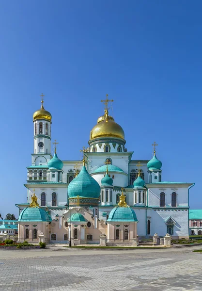 Diriliş Katedrali ve yeraltı Kilisesi St Constantine ve St Helena önce onu New Jerusalem Manastırı, Rusya Federasyonu