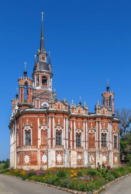 St. Nicholas Katedrali arasında 1779 ve 1812 Kremlin, Mojaisk, Rusya Federasyonu bölgesinde Gotik Revival tarzda inşa edilmiştir