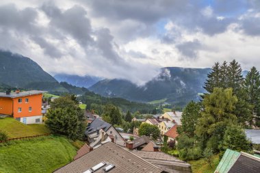 Mariazell manzaralı çevreleyen dağların Tepesi'nden, Avusturya