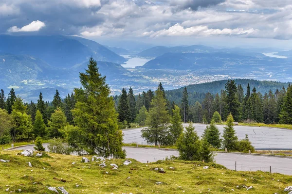 Uitzicht Vanaf Laatste Parkeren Van Alpenroute Villach Oostenrijk — Stockfoto