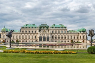 Upper Belvedere Sarayı 1723 inşa edilmiş ve Avrupa, Viyana, Avusturya'nın en güzel Barok saraylar biridir.