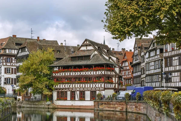 View Embankment Ill River Petite France District Maison Des Tanneurs — Stock Photo, Image