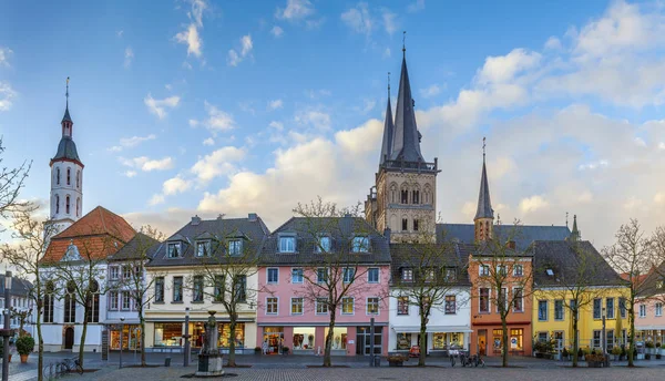 Tržní Náměstí Hiatorickými Domy Katedrálou Městě Xanten Německo — Stock fotografie