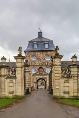 Kale Lembeck North Rhine-Westphalia, Almanya en güzel su kale biridir. Portal ve kapısı